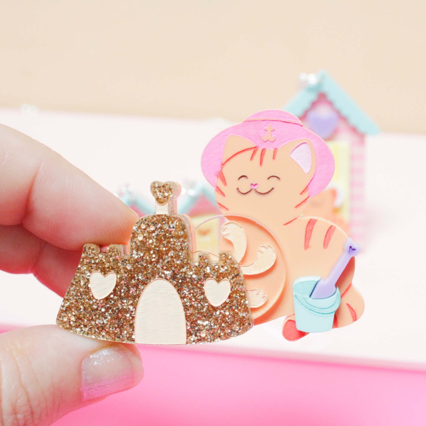 Sandy Paws Brooch